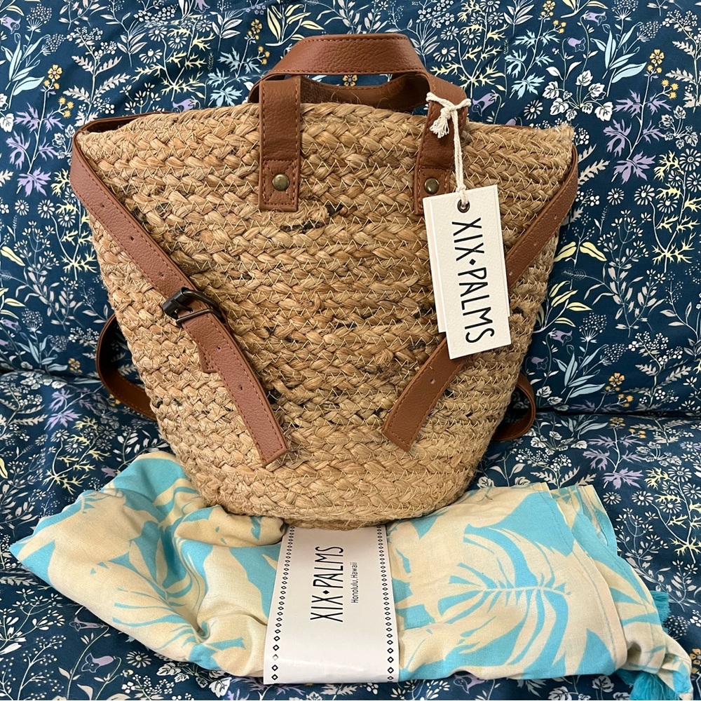XIX-Palms Natural Straw Purse/Backpack & Matching Swim Wrap
